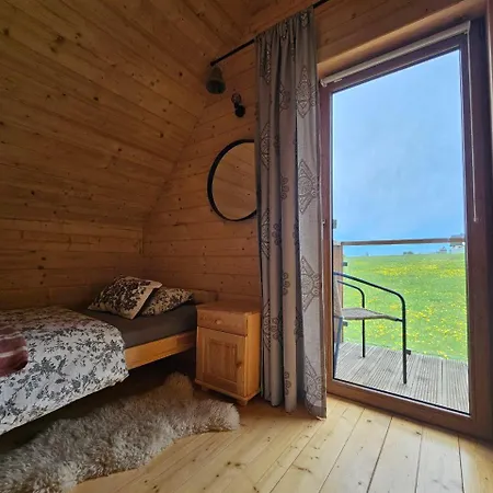 Alpine With Jacuzzi And Sauna Czerwienne