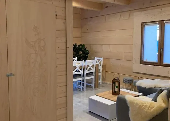 Alpine With Jacuzzi And Sauna ヴィラ Czerwienne