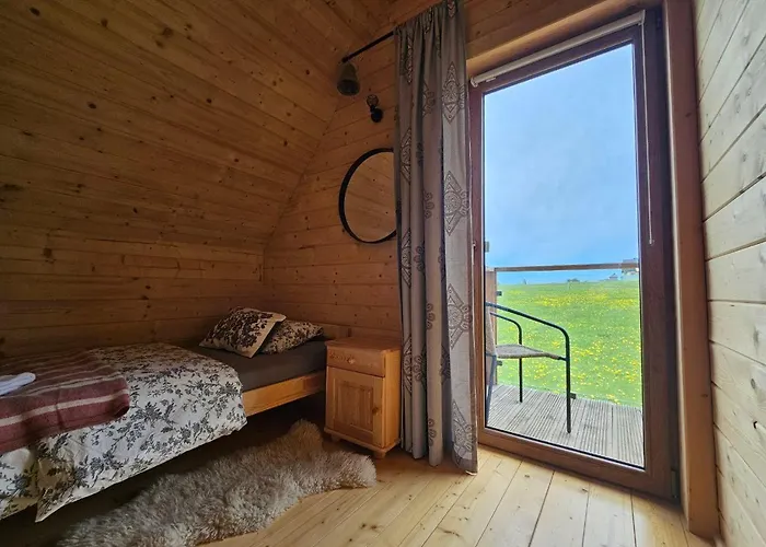 Alpine With Jacuzzi And Sauna Czerwienne